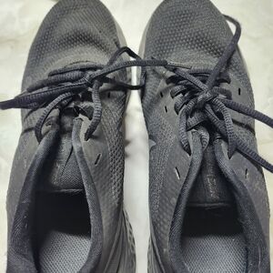 Nike Women's Black Sneakers